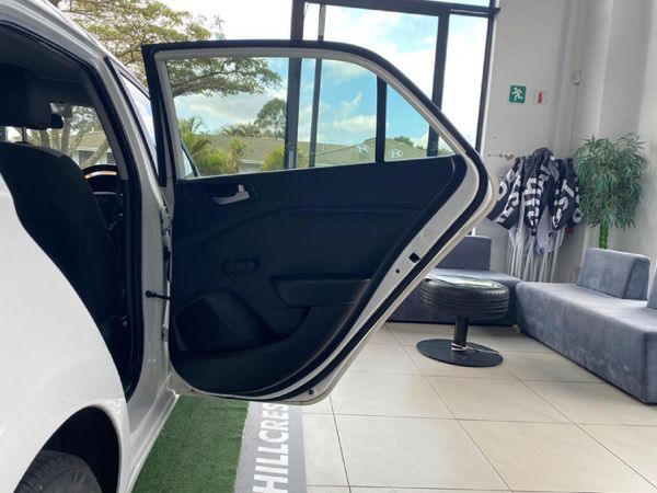 2018-Hyundai-i20-12-Motion image:8