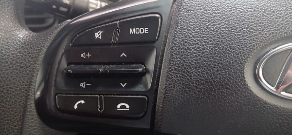 2021-Hyundai-Grand-i10-10-Motion-Auto image:13