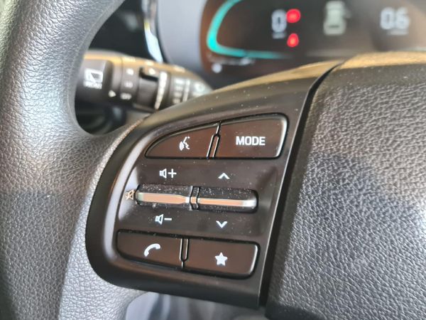 2025-Hyundai-Exter-12-Premium-Auto image:12