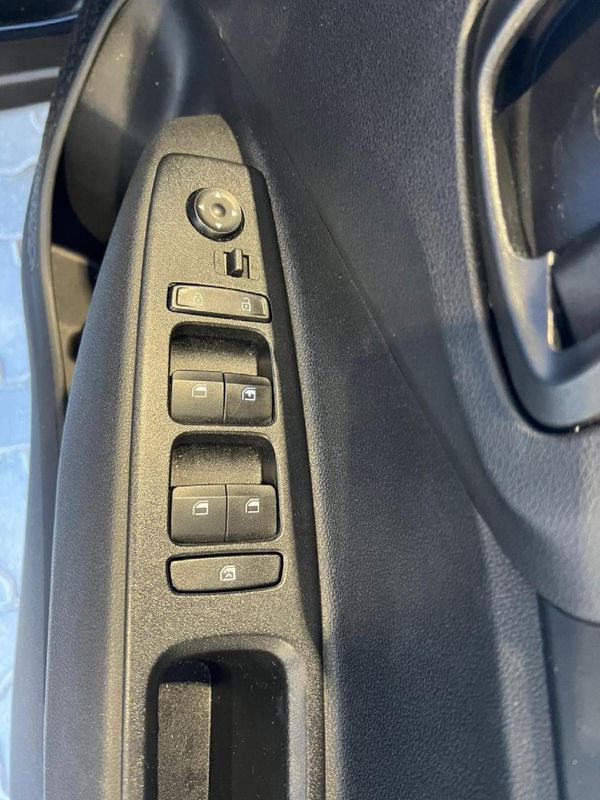 2025-Hyundai-Exter-12-Premium-Auto image:19