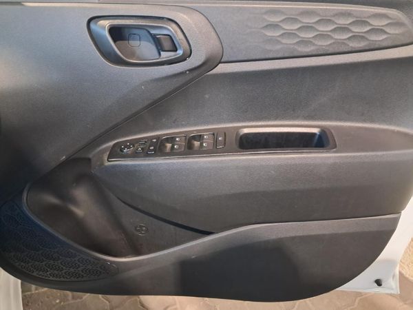 2023-Hyundai-Grand-i10-10-Fluid image:13