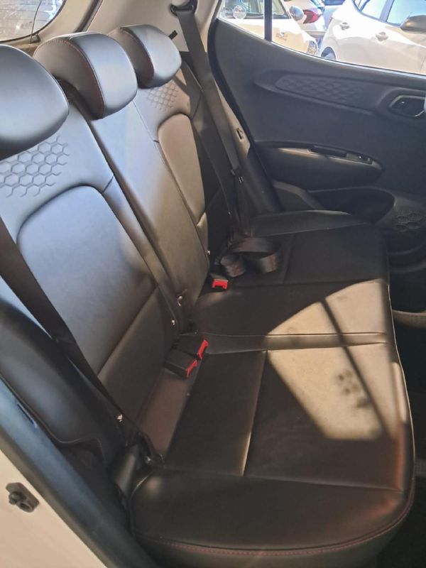2023-Hyundai-Grand-i10-10-Fluid image:15