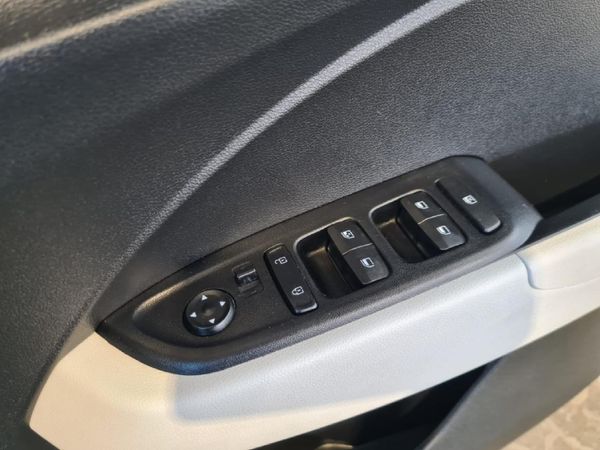2023-Hyundai-Venue-10-TGDI-Motion-DCT image:19