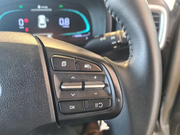 2023-Hyundai-Venue-10-TGDI-Fluid image:11