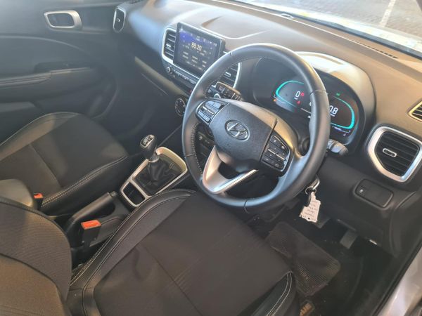 2023-Hyundai-Venue-10-TGDI-Fluid image:17