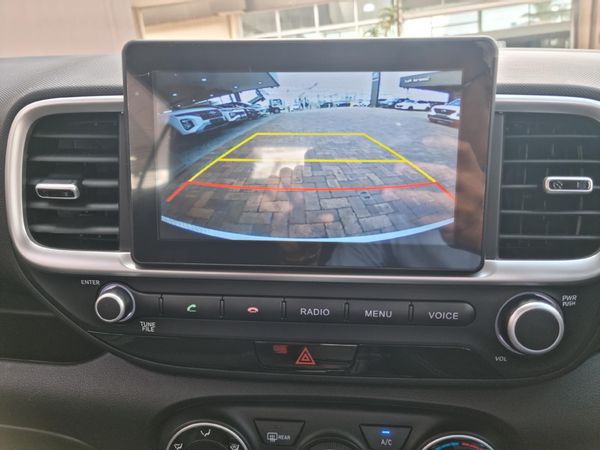 2026-Hyundai-Venue-12-Motion image:1