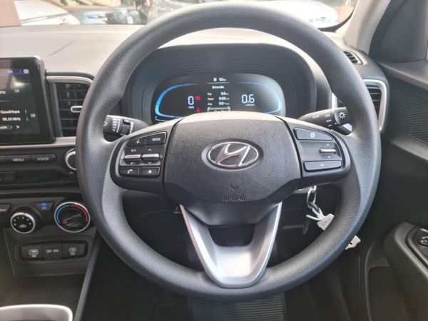 2026-Hyundai-Venue-12-Motion image:3