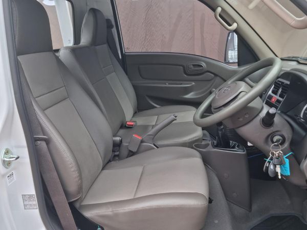 2026-Hyundai-H100-Bakkie-26D-Dropside image:6