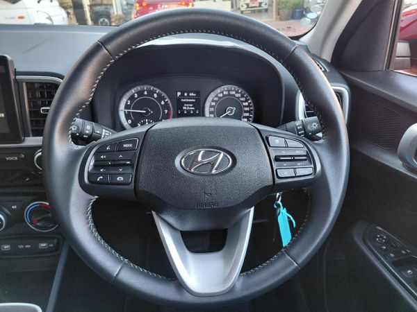 2022-Hyundai-Venue-10-TGDI-Fluid-Auto image:11