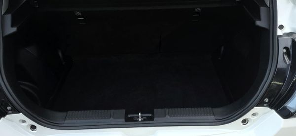 2025-Suzuki-Swift-12-GL image:8