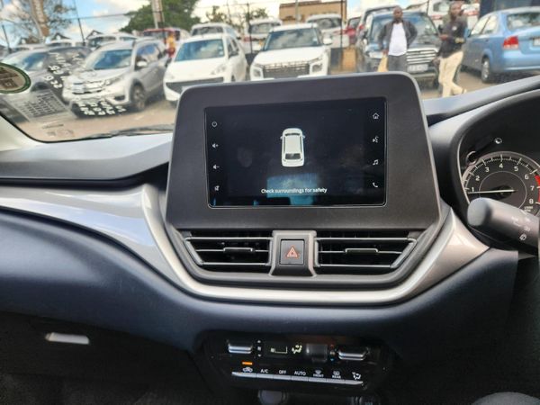 2025-Toyota-Starlet-15-XS-Auto image:10