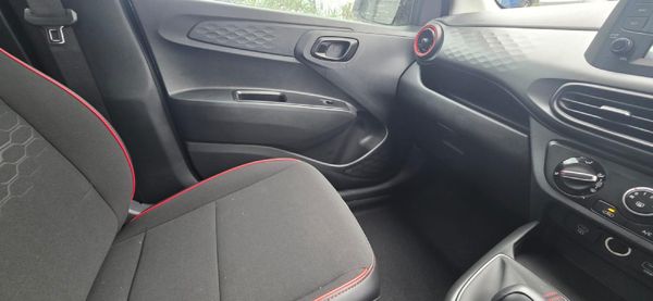 2024-Hyundai-Grand-i10-10-Motion image:9