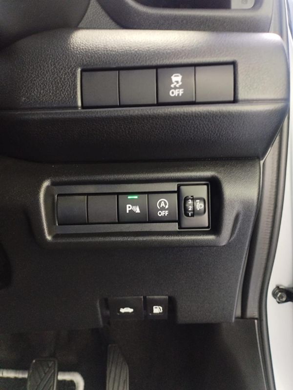 2025-Suzuki-Swift-12-GL image:21