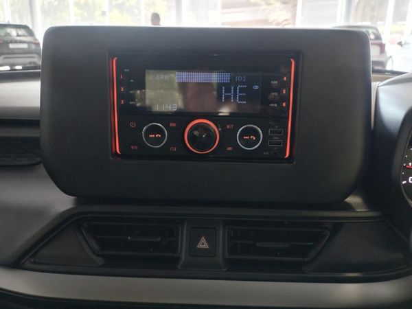 2025-Suzuki-Swift-12-GL image:4