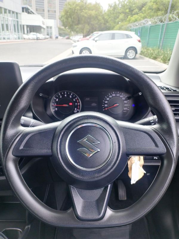 2025-Suzuki-Swift-12-GL image:8