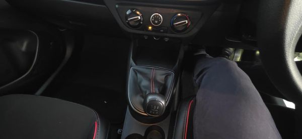 2024-Hyundai-Grand-i10-10-Motion image:17
