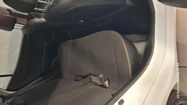 2024-Hyundai-Grand-i10-10-Motion image:14
