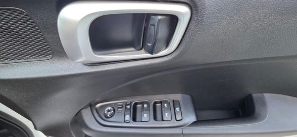 2022-Hyundai-Venue-10-TGDI-Motion image:17