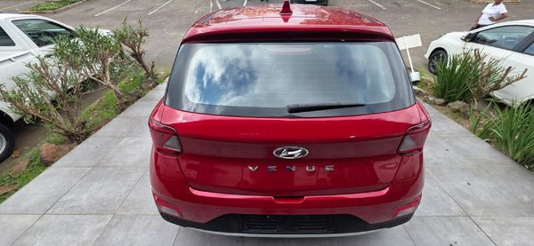 2021-Hyundai-Venue-10-TGDI-Motion-Auto image:4