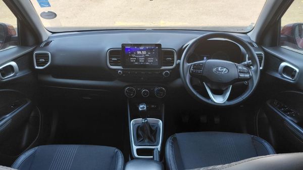 2022-Hyundai-Venue-10-TGDI-Fluid image:9