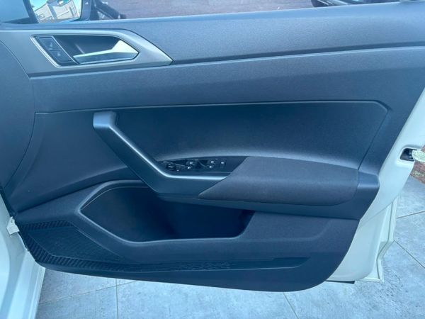 2020-Volkswagen-Polo-10-TSI-Comfortline image:10