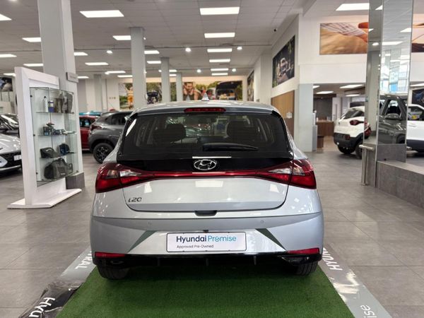 2023-Hyundai-i20-12-Motion image:5