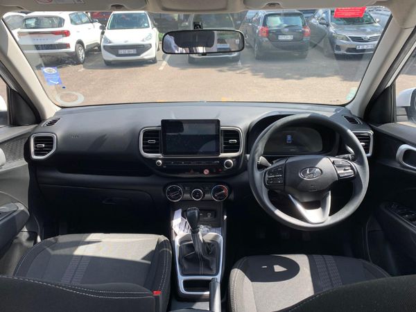 2023-Hyundai-Venue-12-Motion image:22