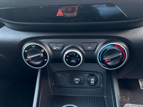 2020-Hyundai-Venue-10-TGDI-Motion-Auto image:19