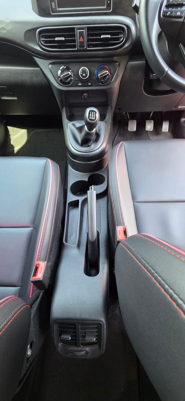 2023-Hyundai-Grand-i10-12-Fluid image:19