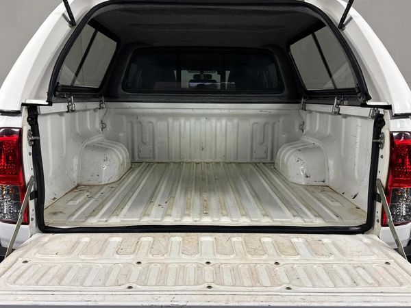 2023-Toyota-Hilux-24-GD-6-Raider-4x4-Auto-Double-Cab image:13