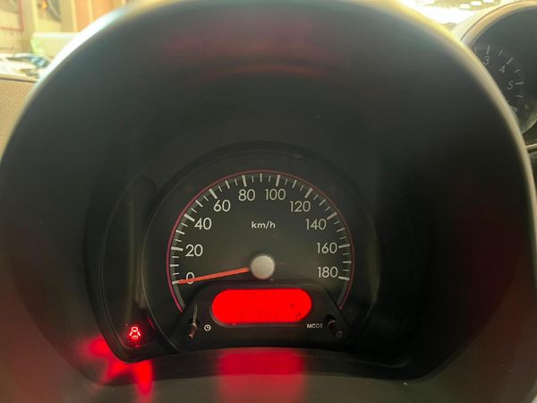 2009-Suzuki-Alto-10-GL image:10