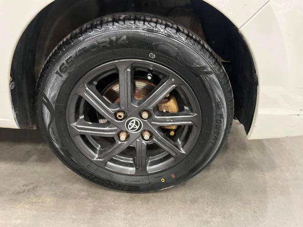 2022-Toyota-Agya-10-Auto image:8