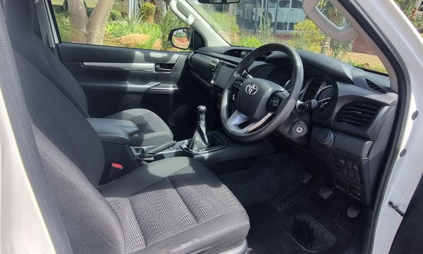 2025-Toyota-Hilux-24-GD-6-Raised-Body-Raider-Single-Cab image:9
