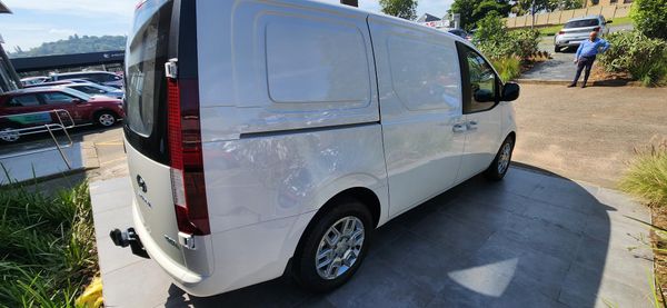 2026-Hyundai-Staria-22d-Auto image:6