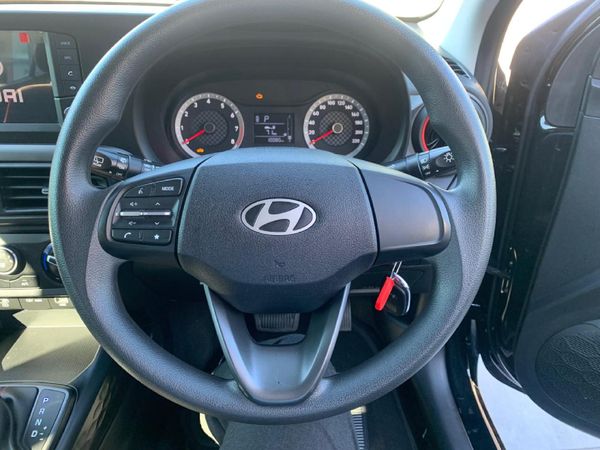 2026-Hyundai-Grand-i10-12-Motion-Auto image:7