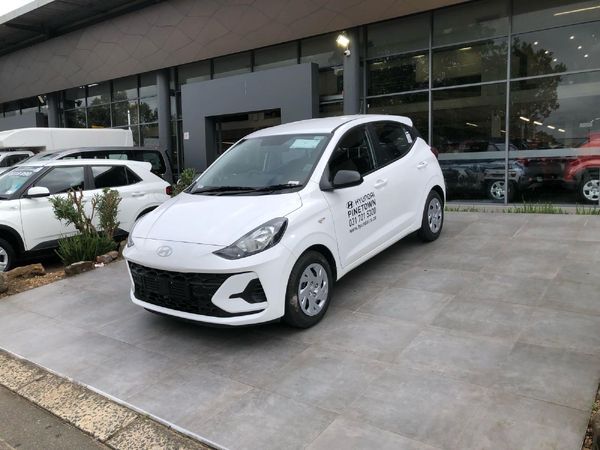 2026-Hyundai-Grand-i10-12-Motion-Auto image:3