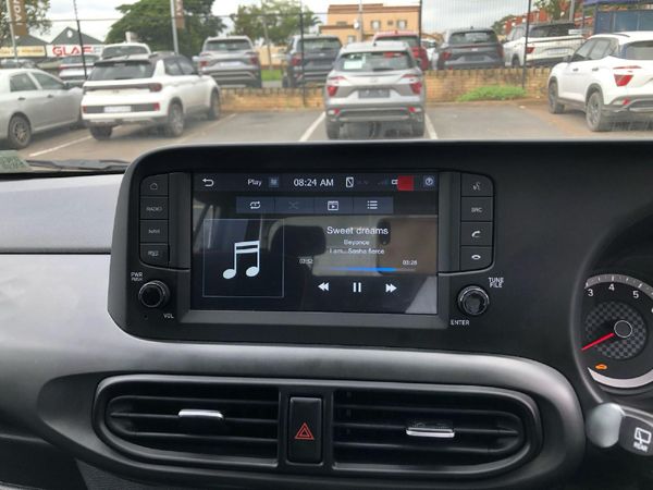 2026-Hyundai-Grand-i10-12-Motion-Auto image:8