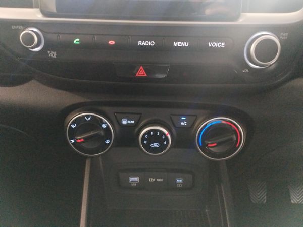 2020-Hyundai-Venue-10-TGDI-Motion image:16