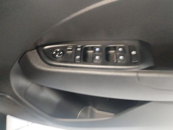 2020-Hyundai-Venue-10-TGDI-Motion image:2