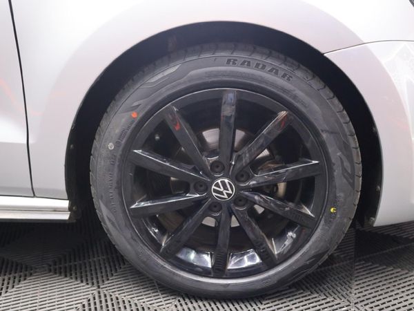 2022-Volkswagen-Polo-Vivo-14-Comfortline-5-dr image:9