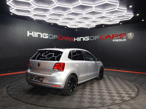 2022-Volkswagen-Polo-Vivo-14-Comfortline-5-dr image:3