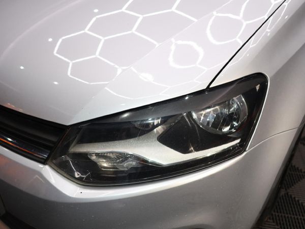 2022-Volkswagen-Polo-Vivo-14-Comfortline-5-dr image:8