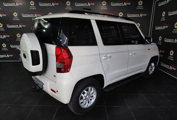 2018-Mahindra-TUV-300-15-TD-7-seat image:2