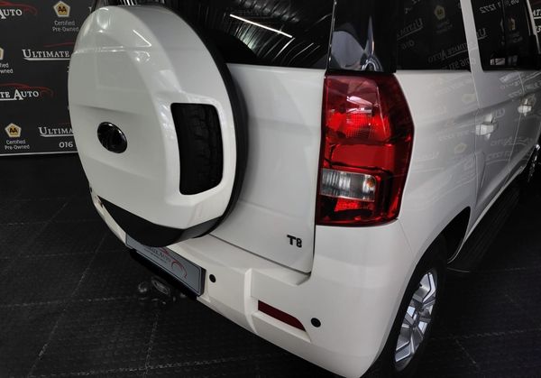 2018-Mahindra-TUV-300-15-TD-7-seat image:5