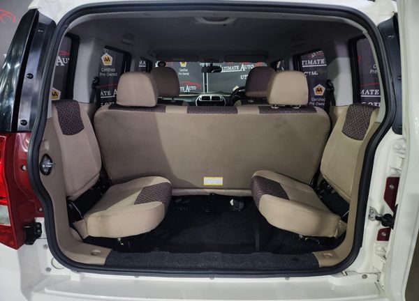 2018-Mahindra-TUV-300-15-TD-7-seat image:7