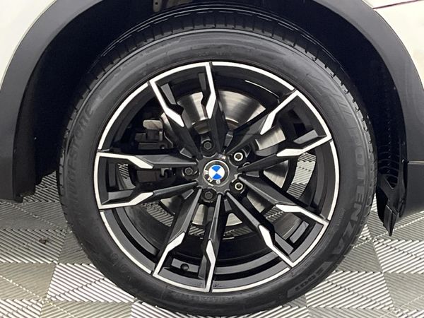 2015-BMW-X4-xDrive20i image:5
