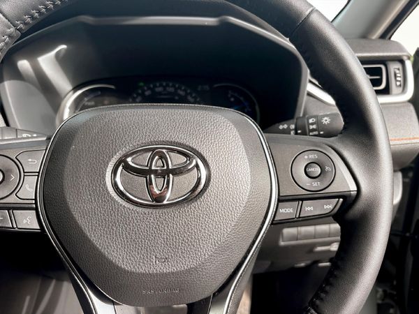 2025-Toyota-RAV4-25-GX-R-Hyrbid-CVT-E-Four image:9