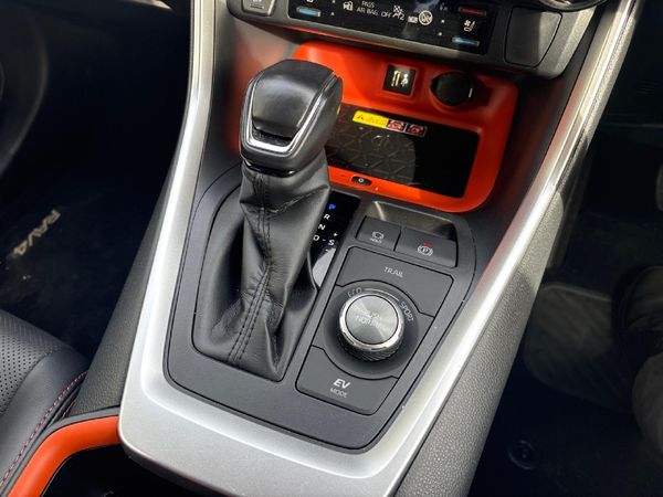 2025-Toyota-RAV4-25-GX-R-Hyrbid-CVT-E-Four image:11