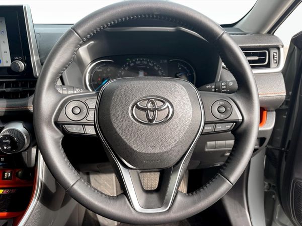 2025-Toyota-RAV4-25-GX-R-Hyrbid-CVT-E-Four image:7