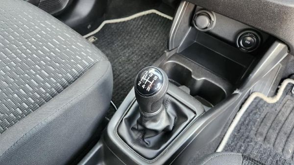 2025-Suzuki-Swift-12-GL image:14